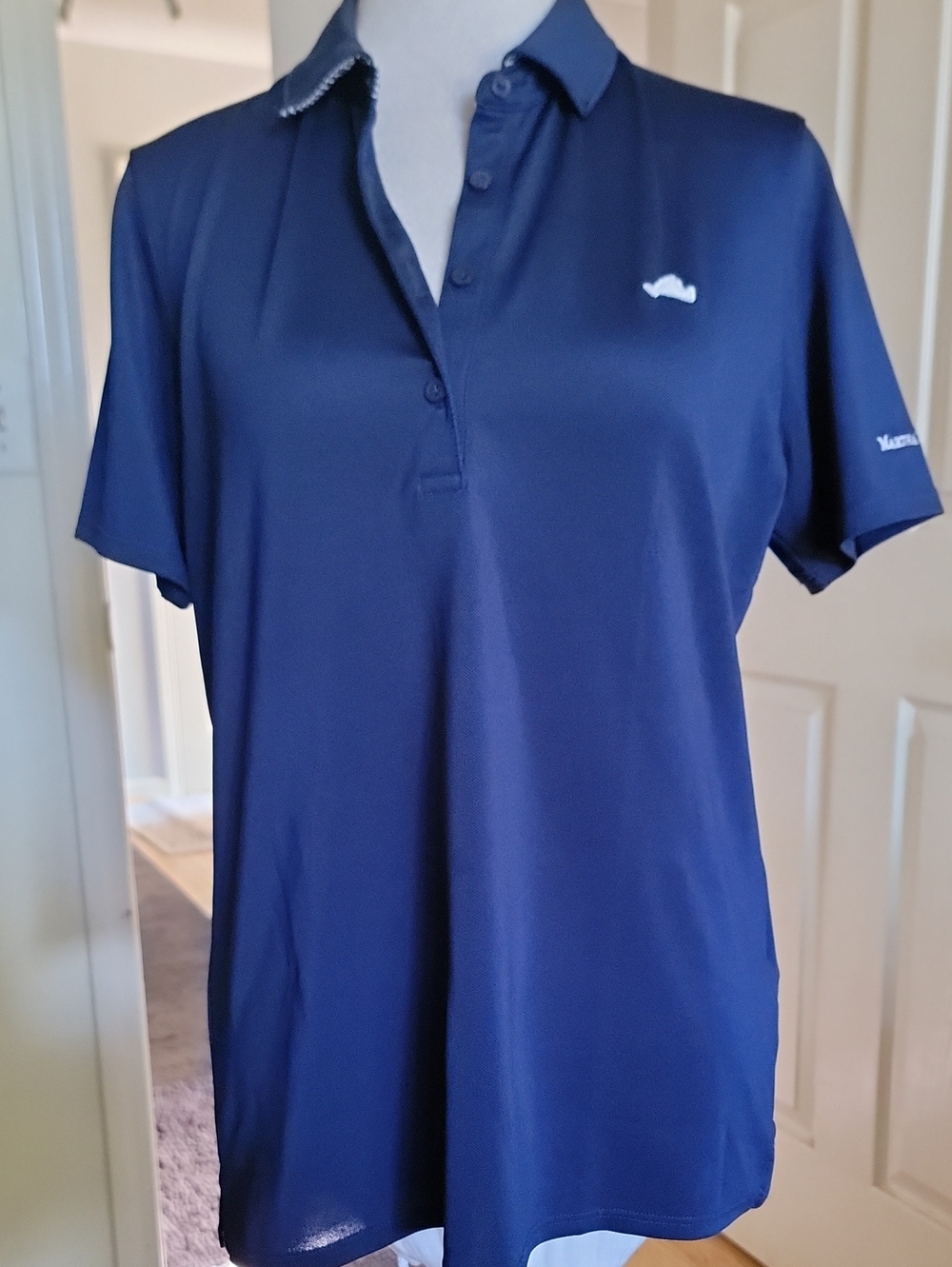Vineyard Vines Performance Top